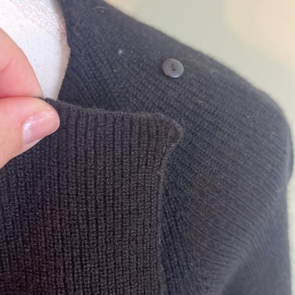 Vineyard Vines black Wool Cashmere blend Knit Wrap Cardigan Sweater, size medium - Picture 9 of 17